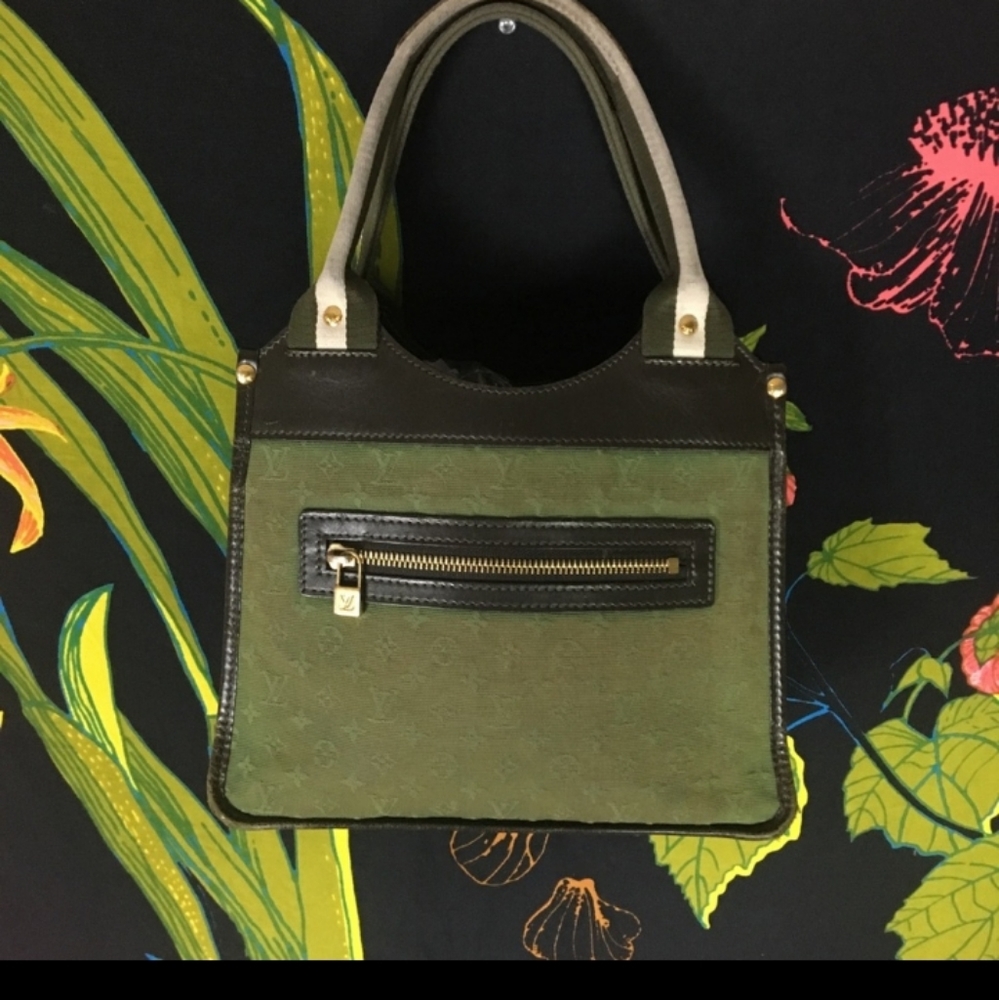 AUTHENTIC LOUIS VUITTON MINI LIN KATHLEEN SAC plus matching wallet!!